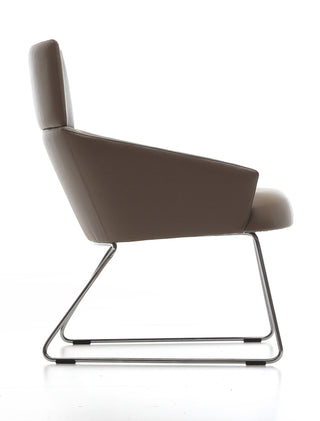 Wall Street Chair - Low Back